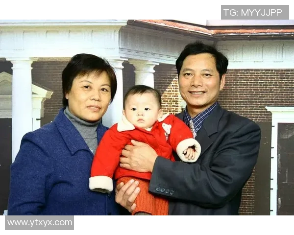 足球明星背后的家庭故事揭秘他们的家属与生活点滴